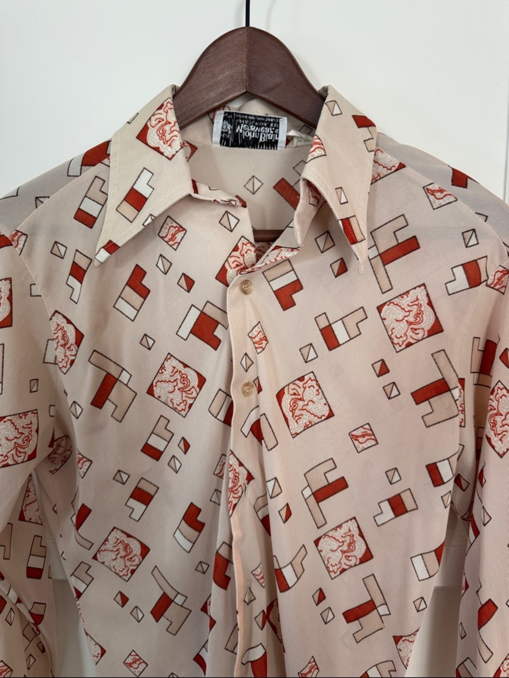 Super Cool Vintage Beige Button-Down with Rust Geometric Print